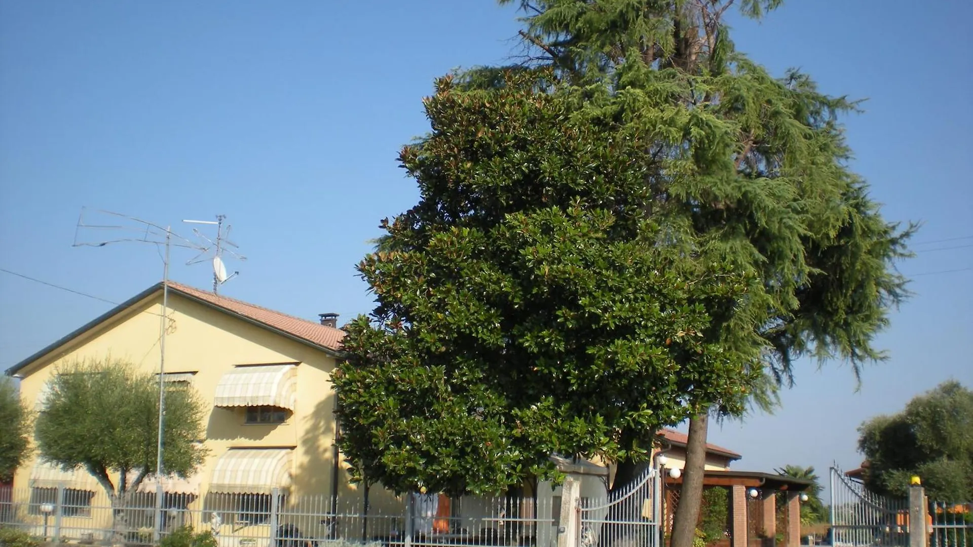 Camere Solidea Veronella Bed & Breakfast